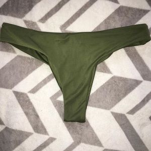 green rvca bottoms